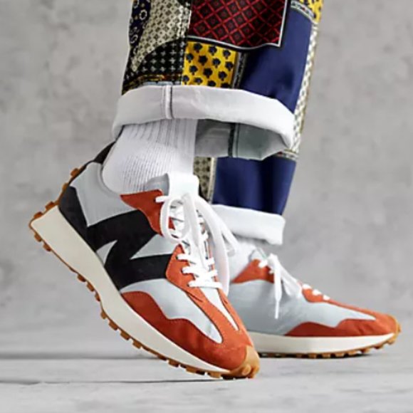 New Balance Shoes - New Balance 327 Casual Sneakers Shoes Women 10 /  Men 8.5 Aluminium Black Grey